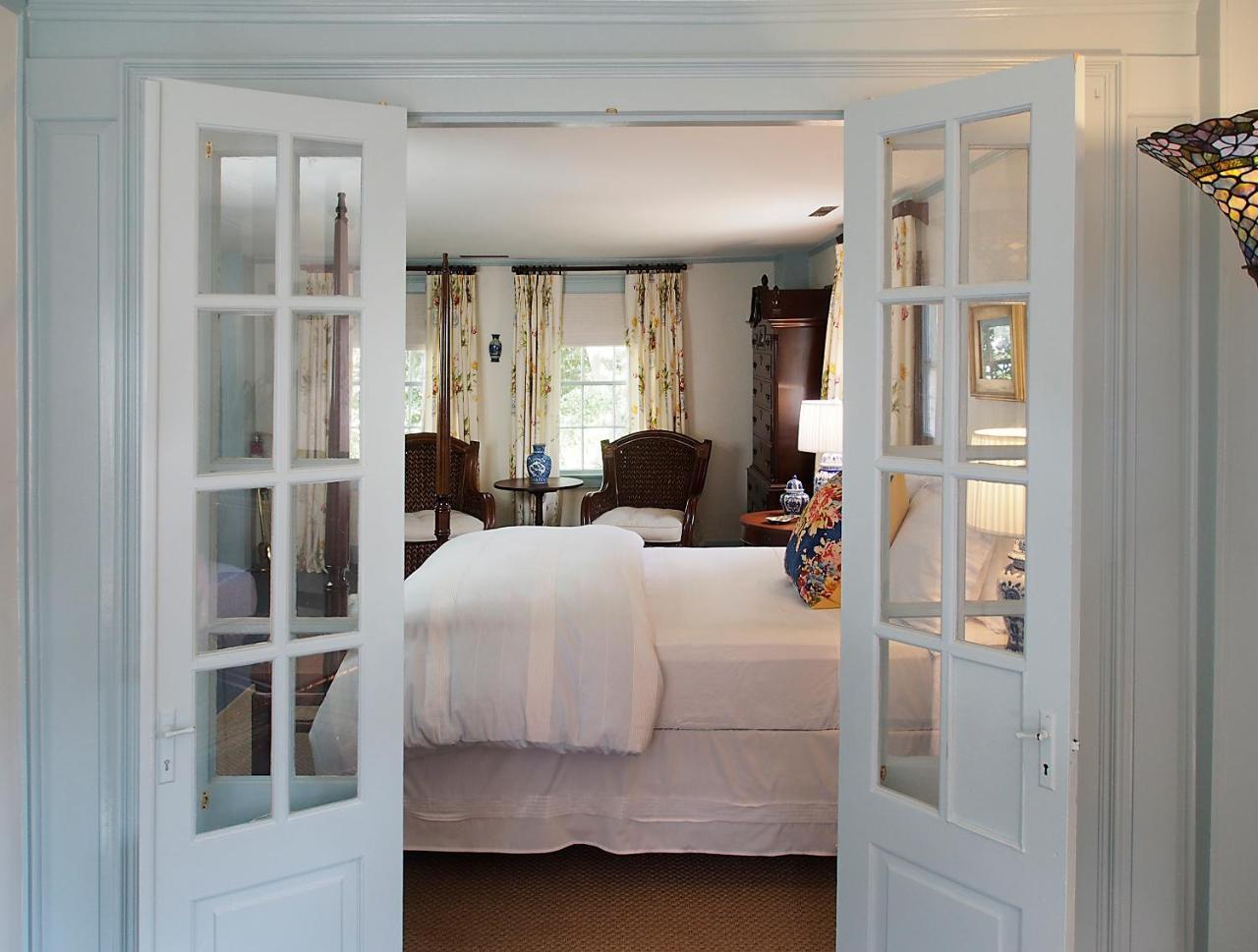 James Pharmacy Bed And Breakfast Old Saybrook Buitenkant foto