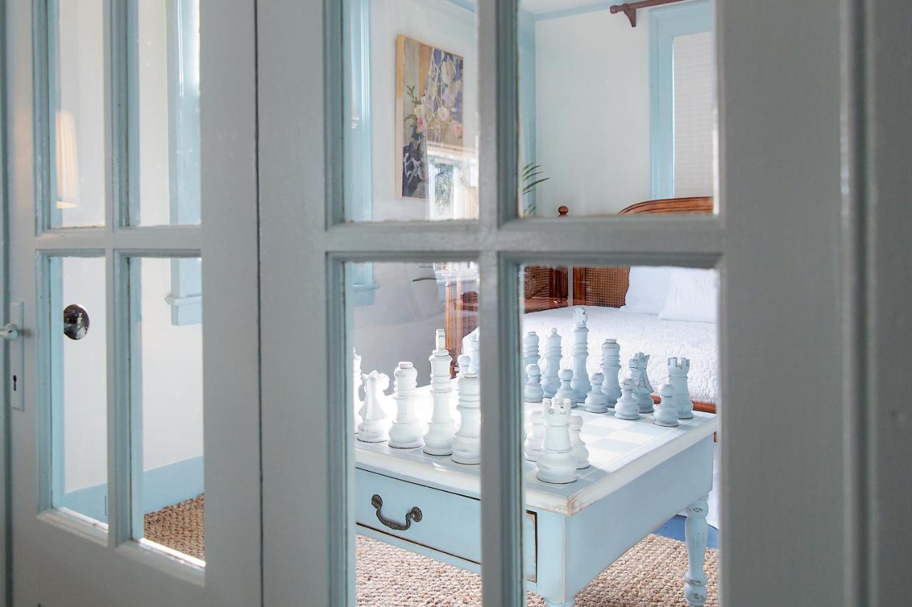 James Pharmacy Bed And Breakfast Old Saybrook Buitenkant foto