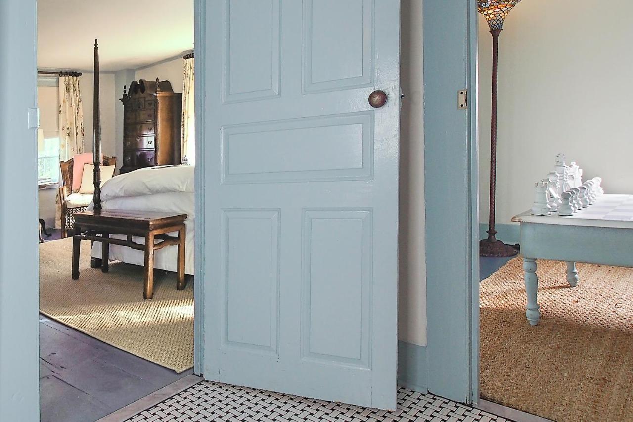 James Pharmacy Bed And Breakfast Old Saybrook Buitenkant foto
